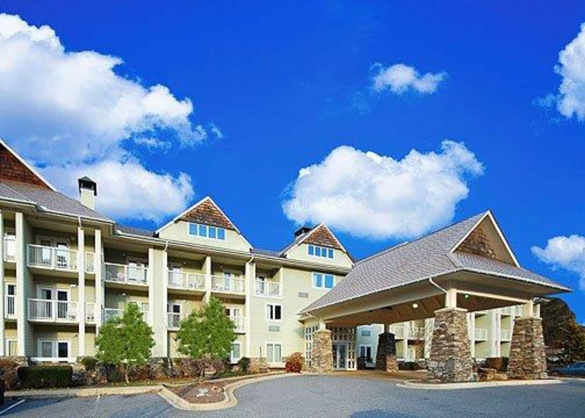 Super 8 By Wyndham Cherokee Εξωτερικό φωτογραφία