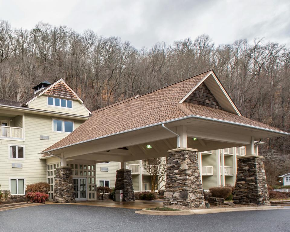 Super 8 By Wyndham Cherokee Εξωτερικό φωτογραφία